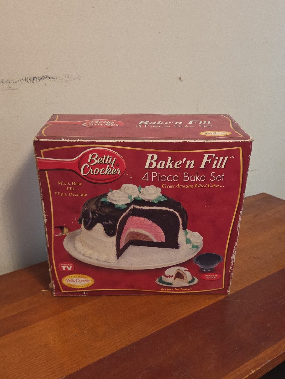 Betty Crocker Cake Bake'n Fill 4-Piece Bake Set